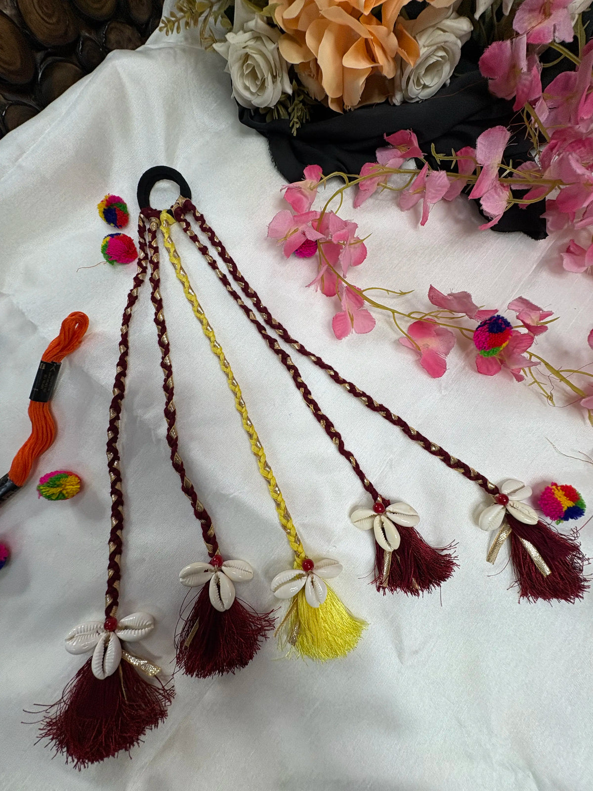 KESARIYA KAUDI ADULT HAIR CHARM 03