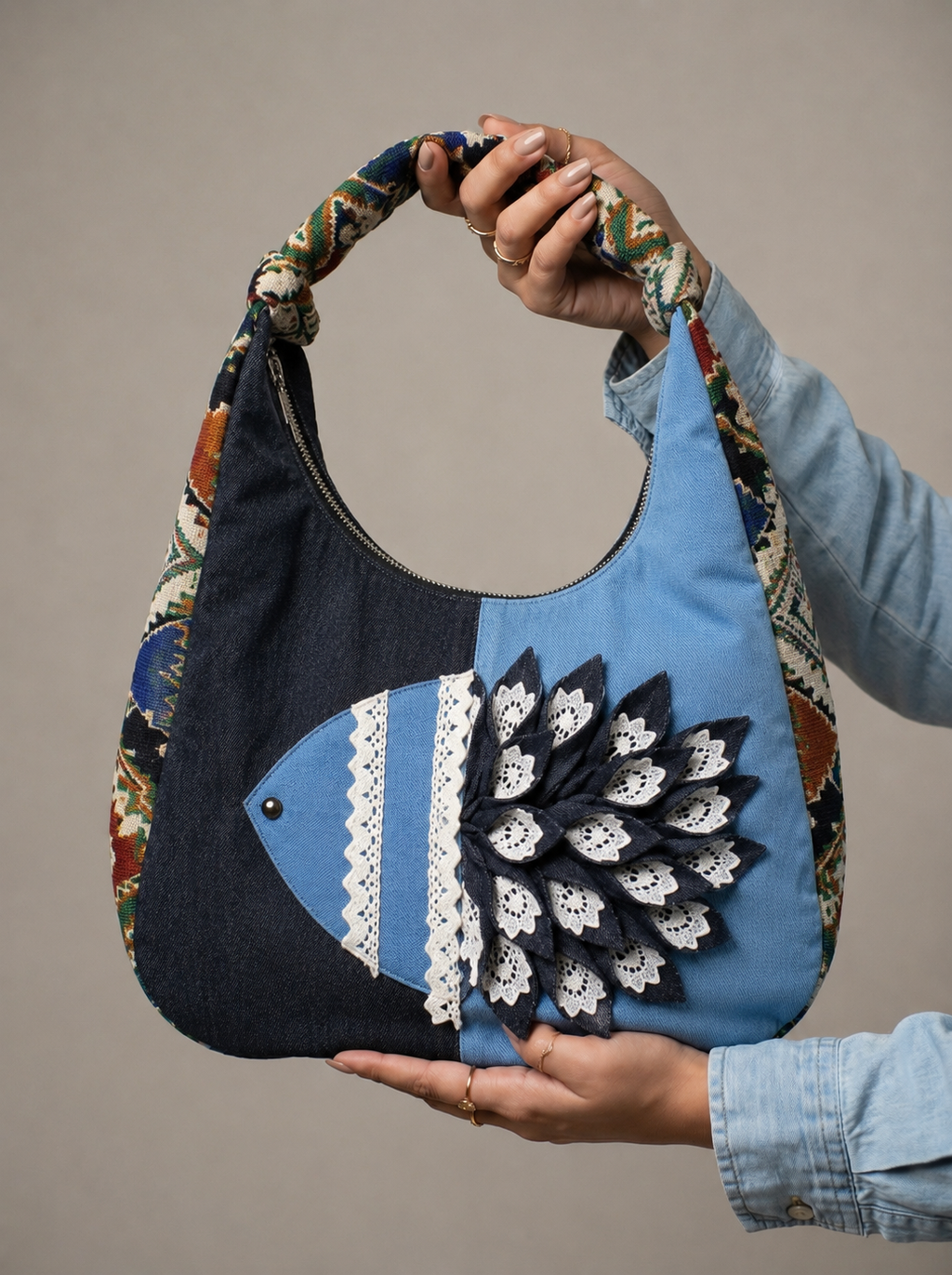 SEA CORAL APPLIQUE DENIM BAG