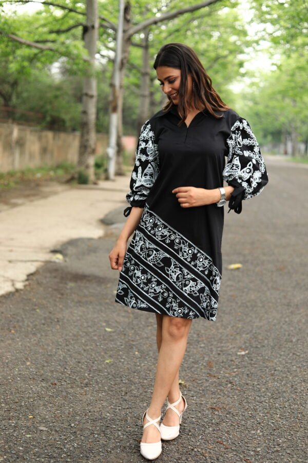 Black Tikuli Knee Length Tunic Dress