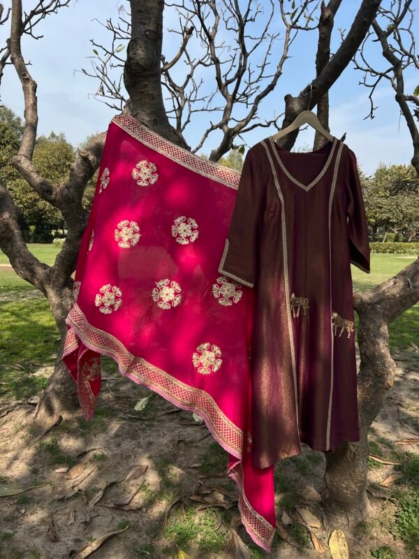 Ethnic suit set